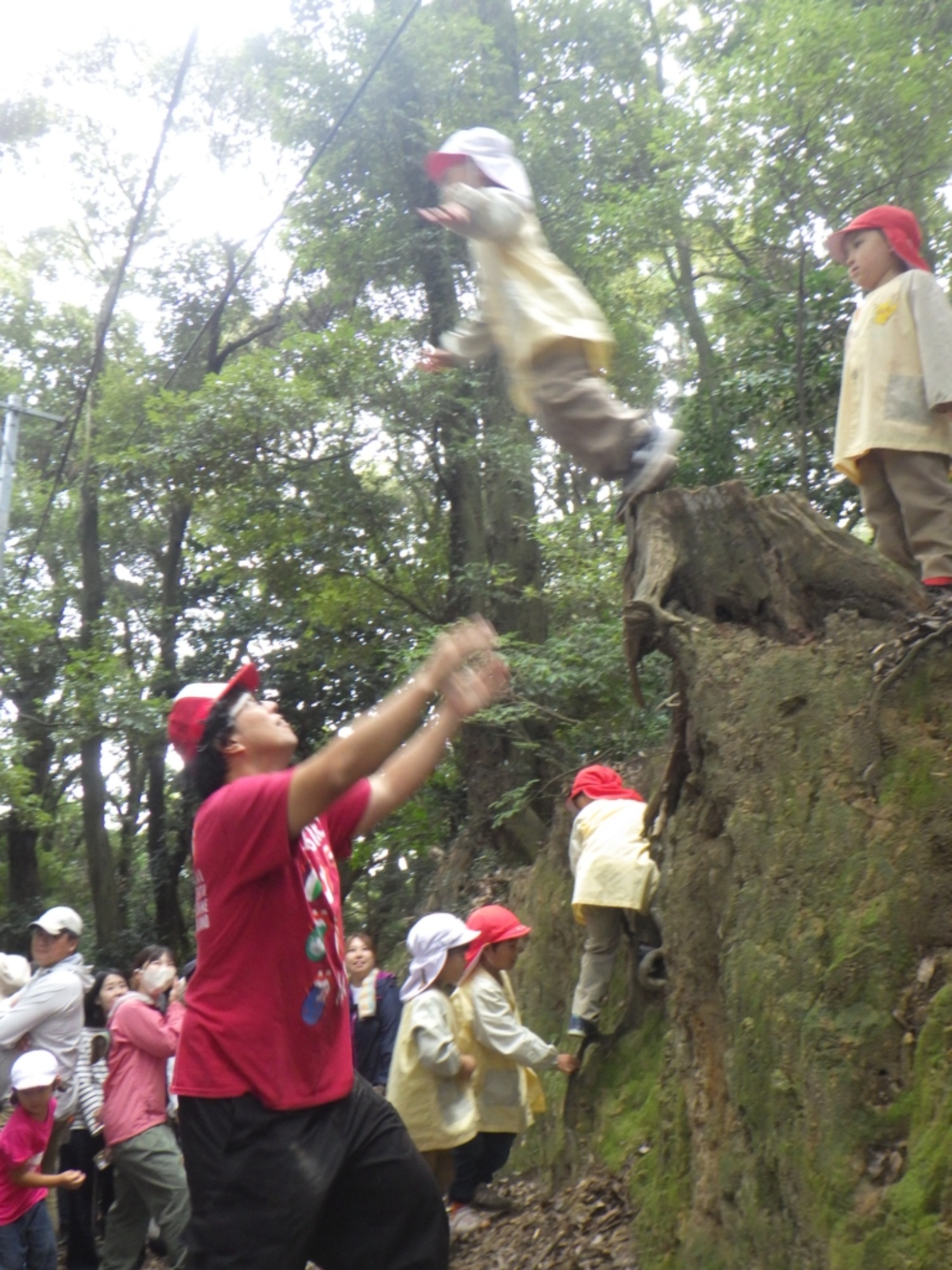 【年中】10/16　村積山　園外保育（2/3）