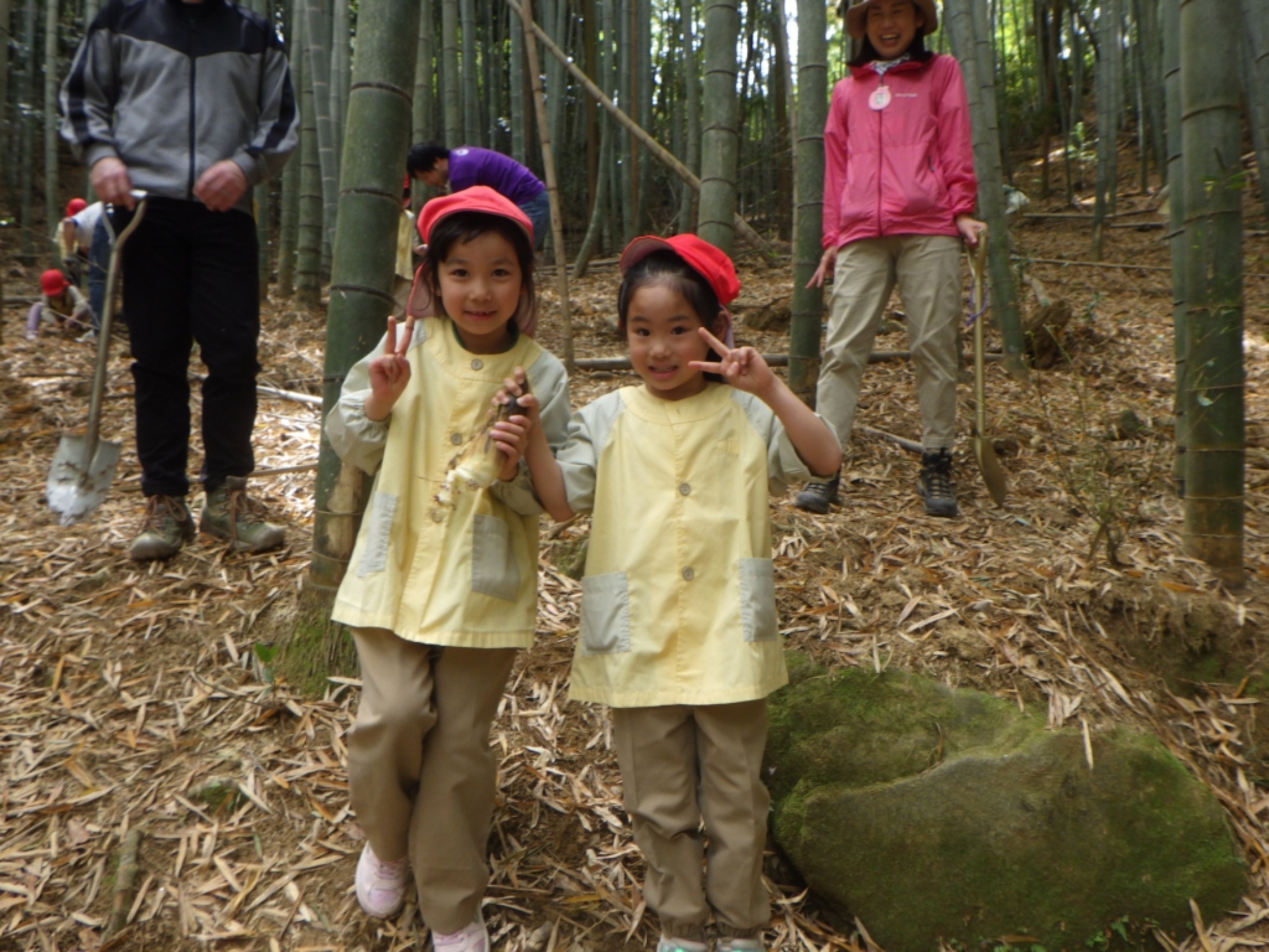 【年長】4/22　村積山　園外保育