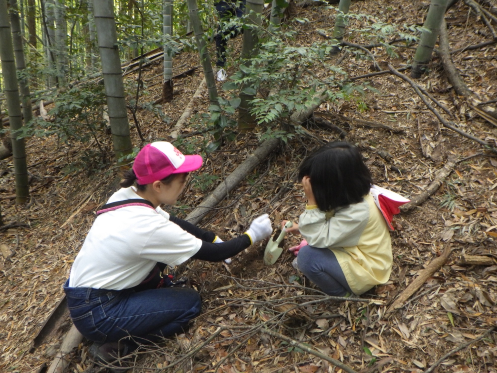 【年長】4/22　村積山　園外保育