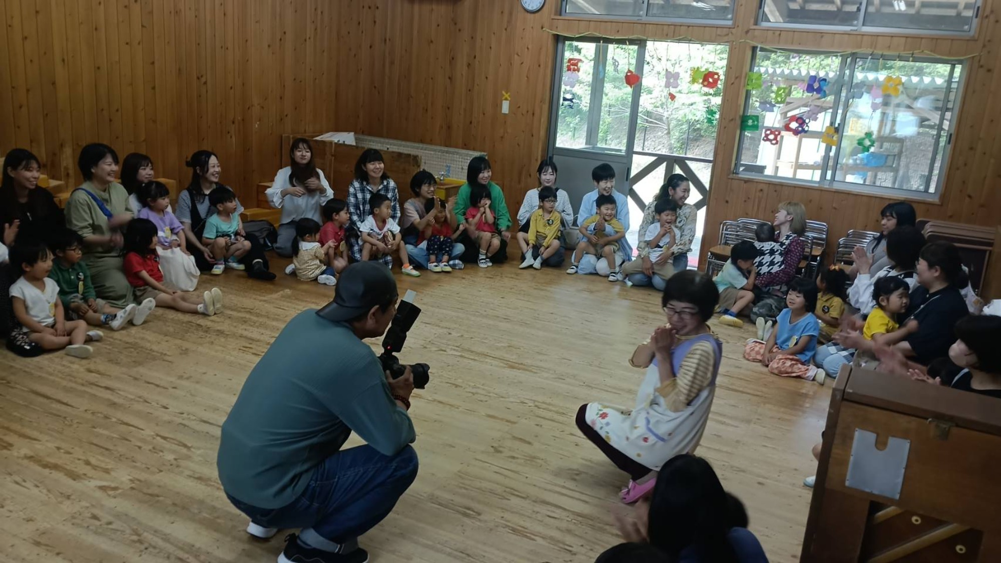年中クラスパーティー　年長お茶づくり