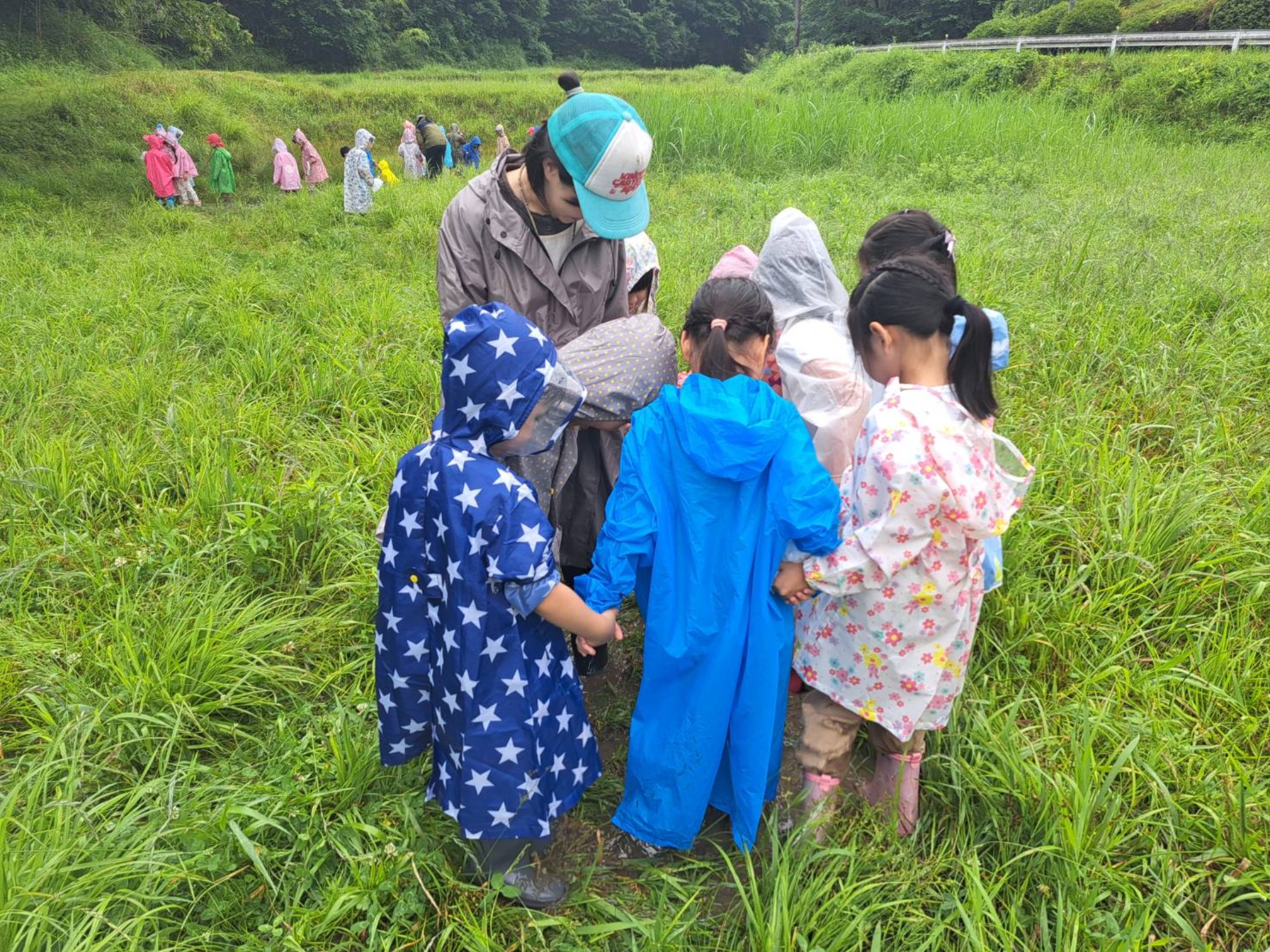 雨は外で遊べない？