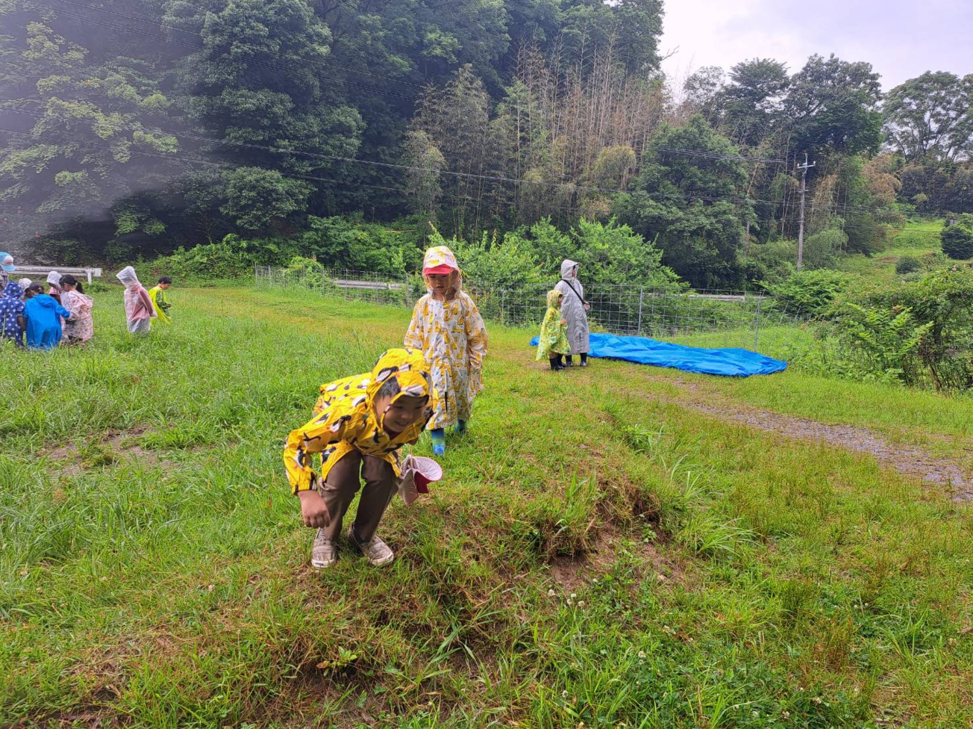 雨は外で遊べない？