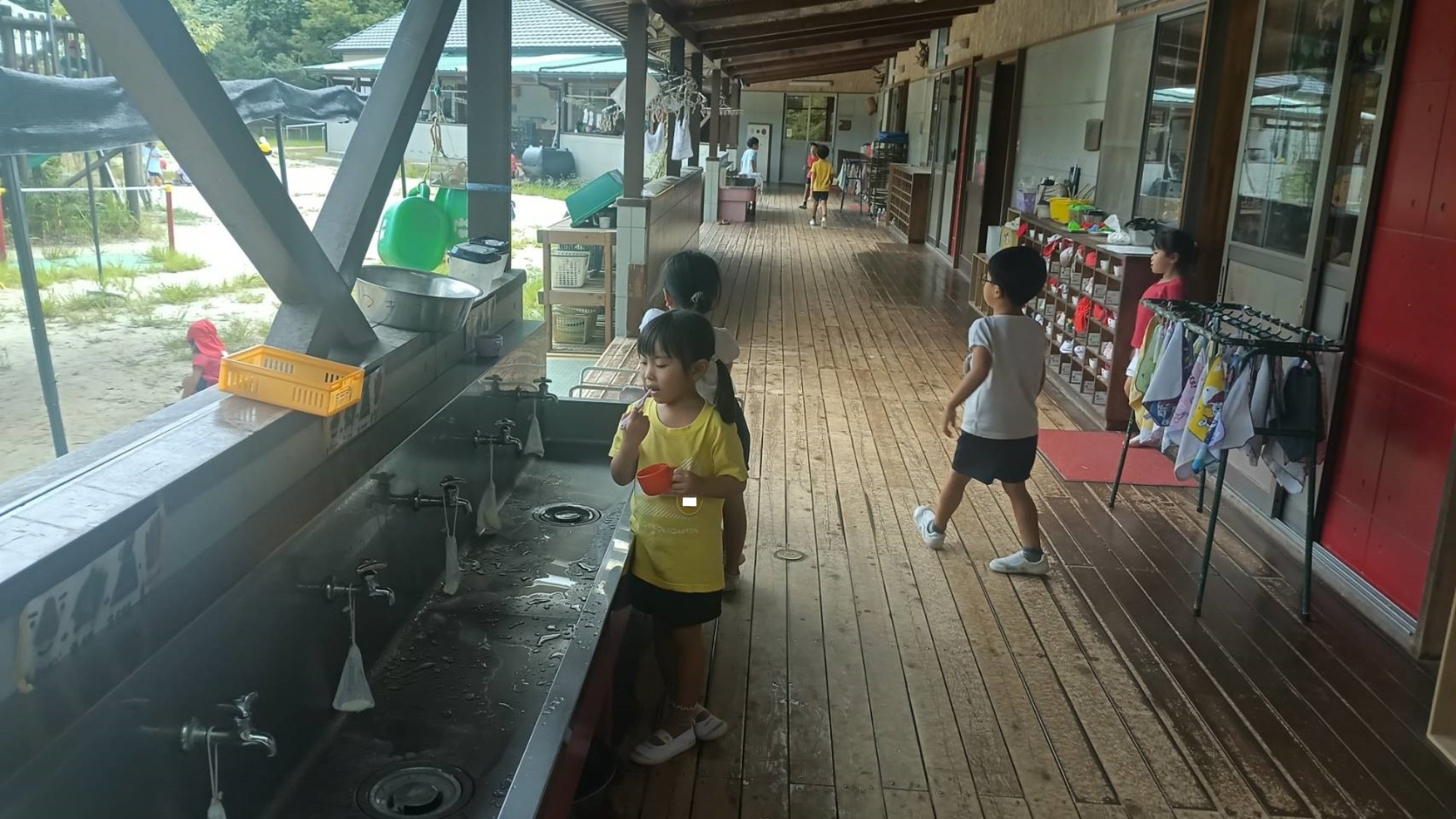 歯みがき　カナヘビ