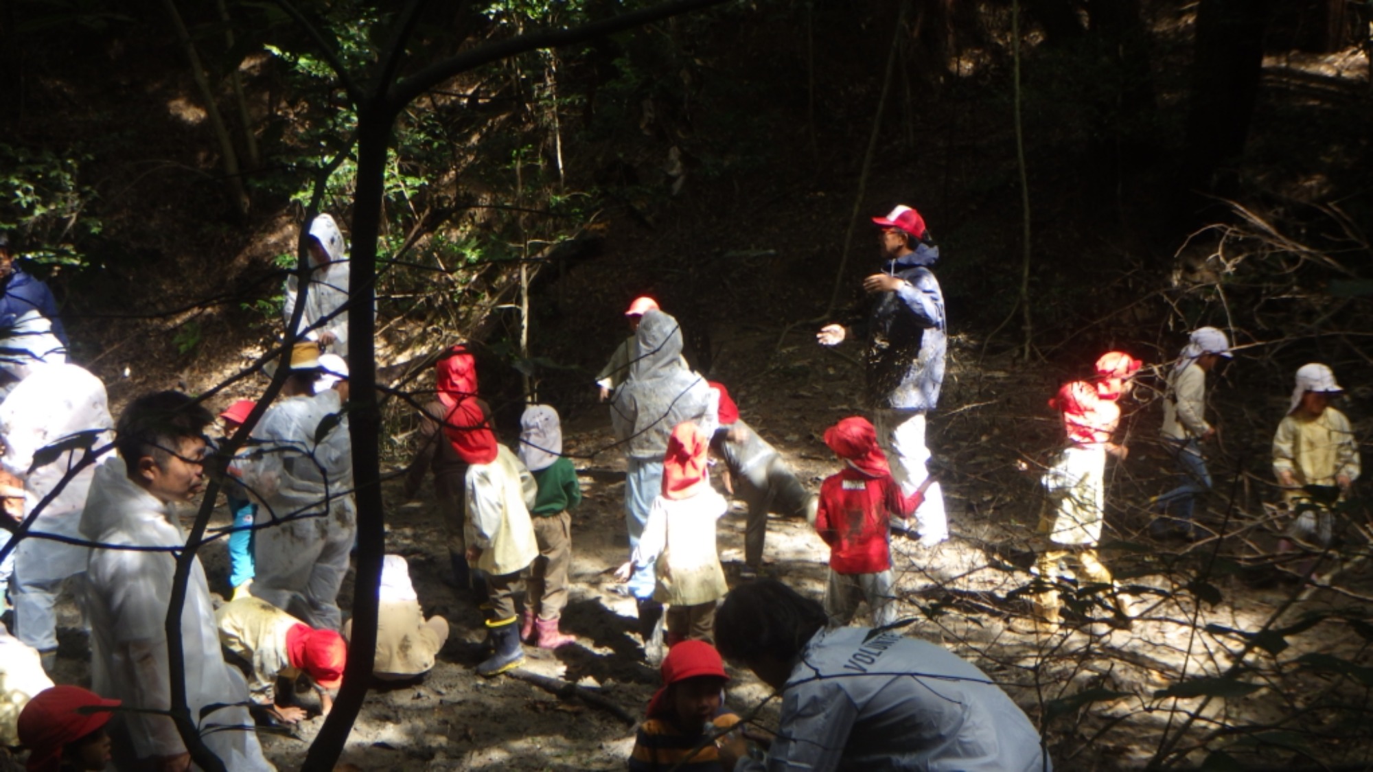 【年長】村積山　イノシシ沼　園外保育（1/4）