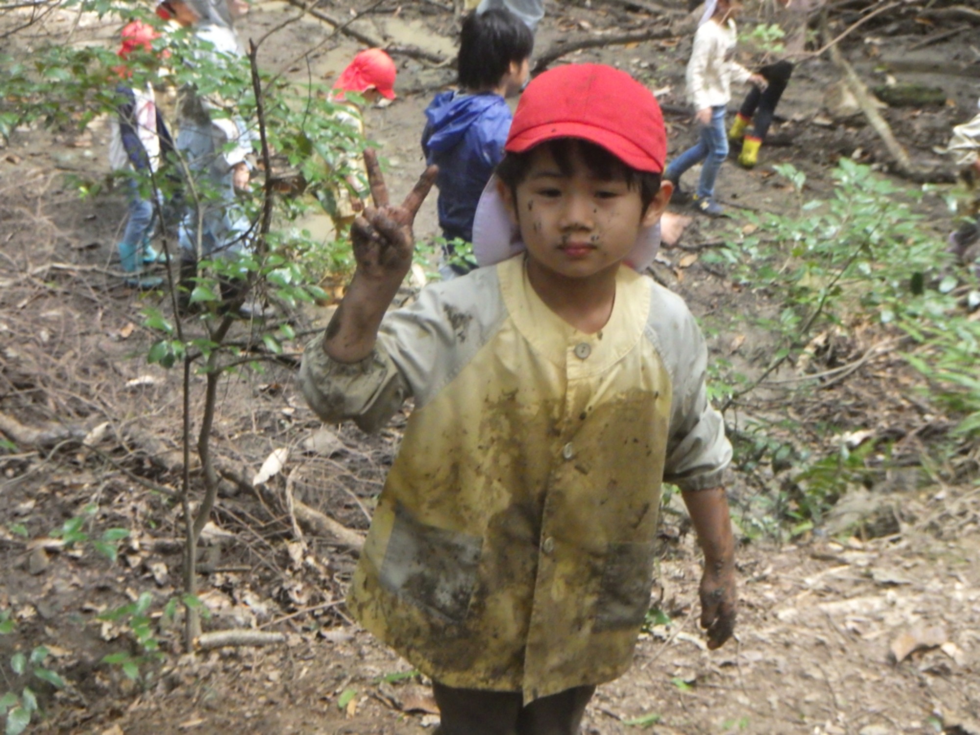 【年長】村積山　イノシシ沼　園外保育（3/4）