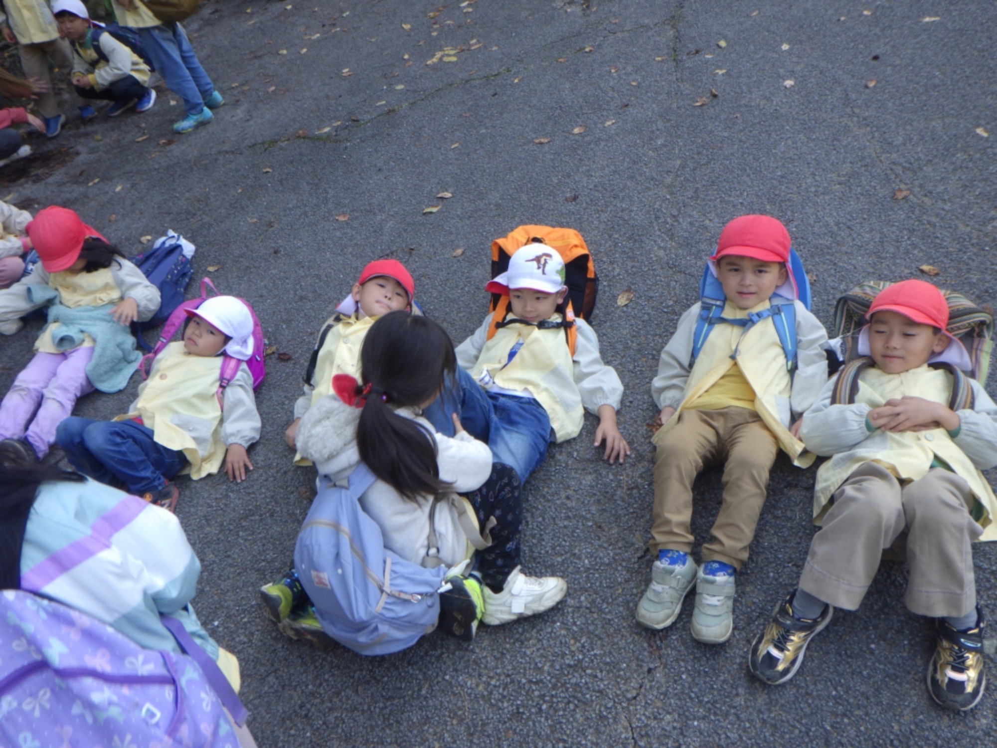 【年長】11/7　村積山　園外保育（4/4）