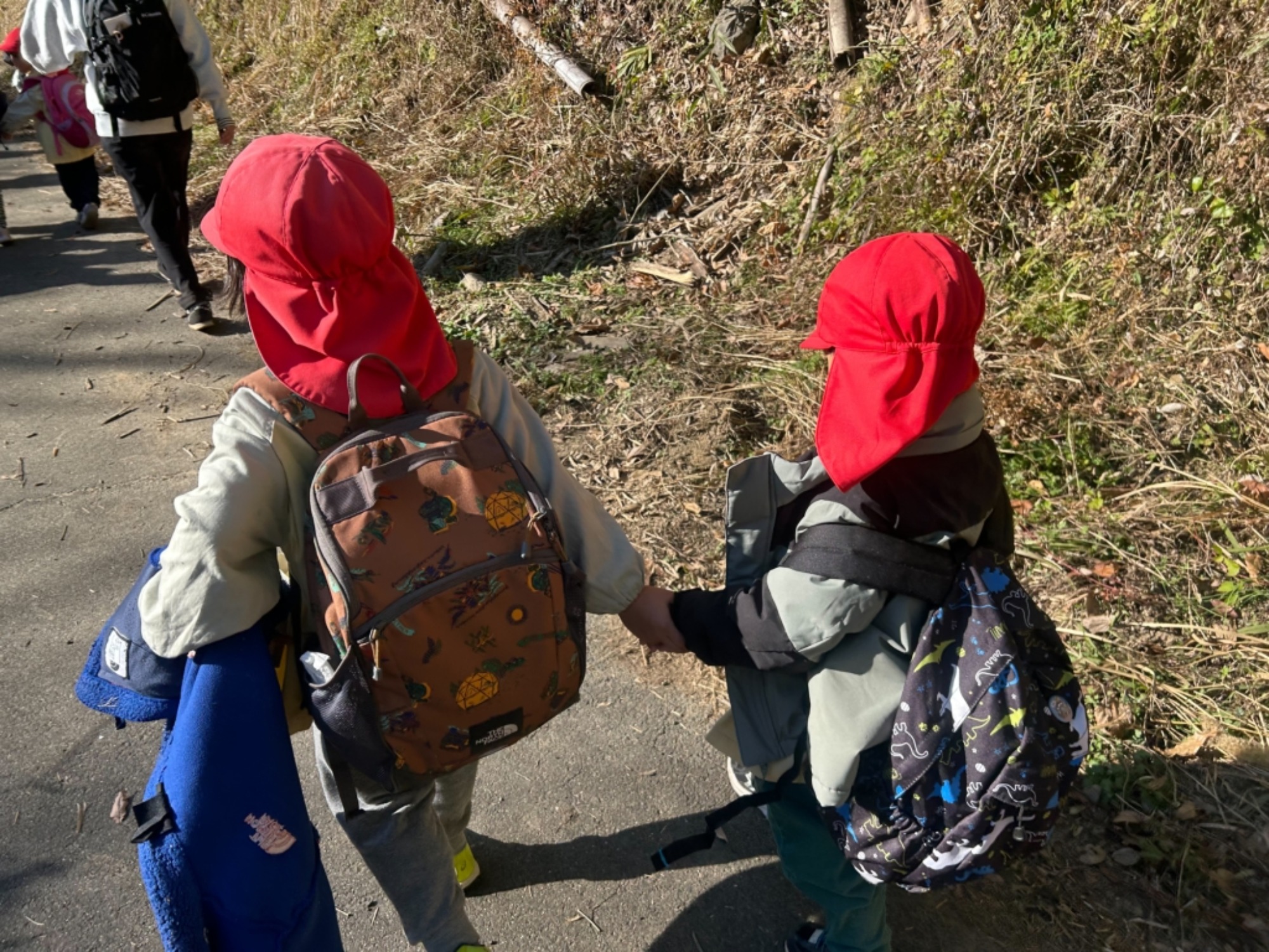 【年少・年長】12/9 合同園外保育(1/3)