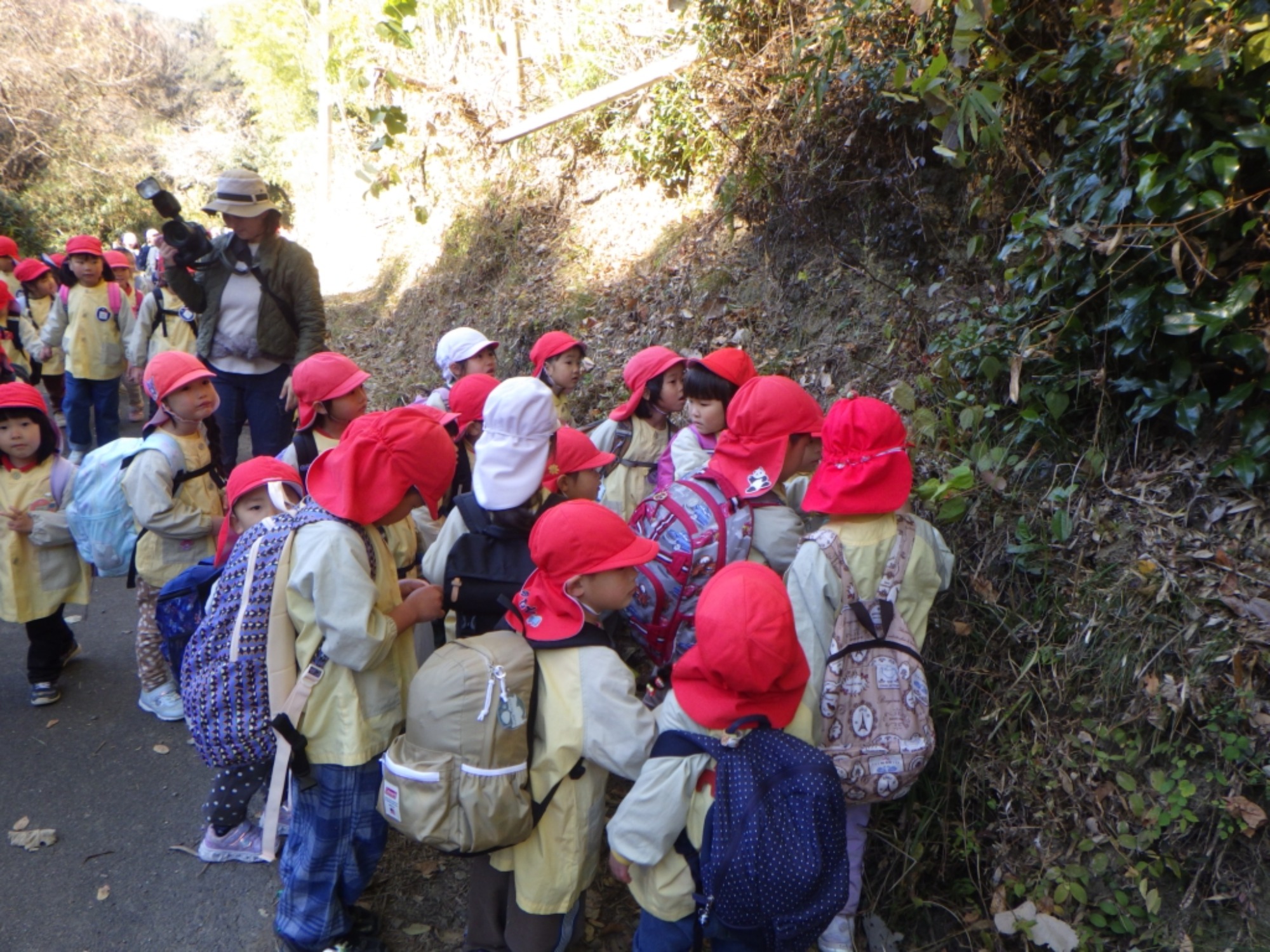 【年少・年長】12/9 合同園外保育(1/3)