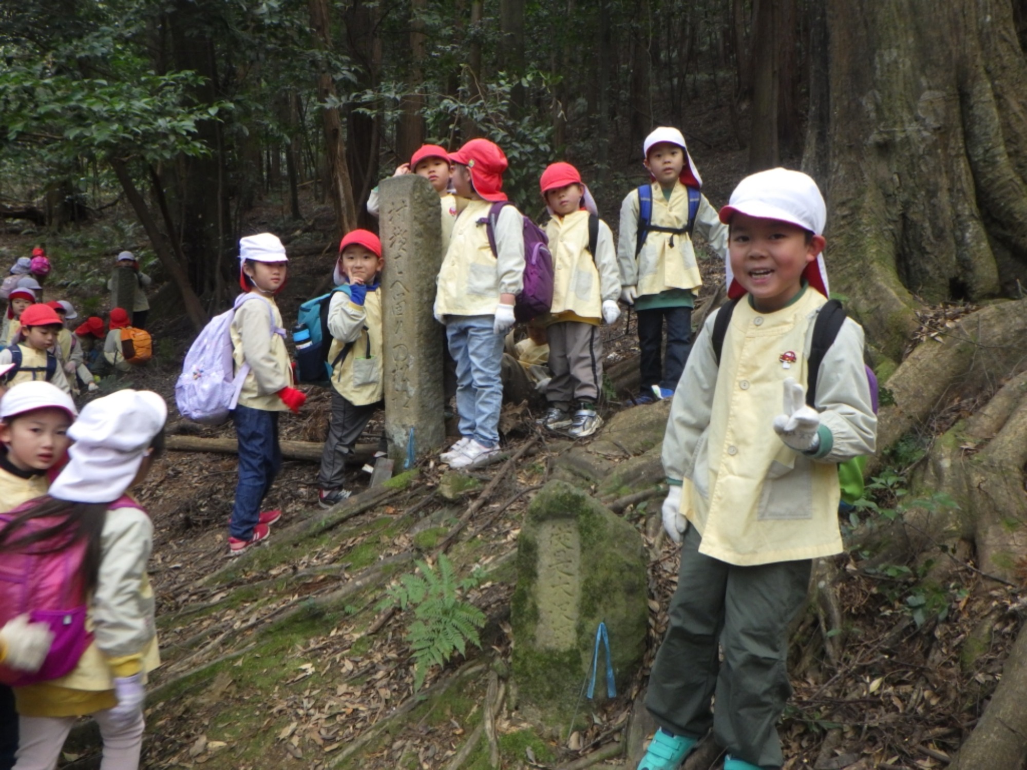 【年長】1/8　村積山　園外保育（1/3）