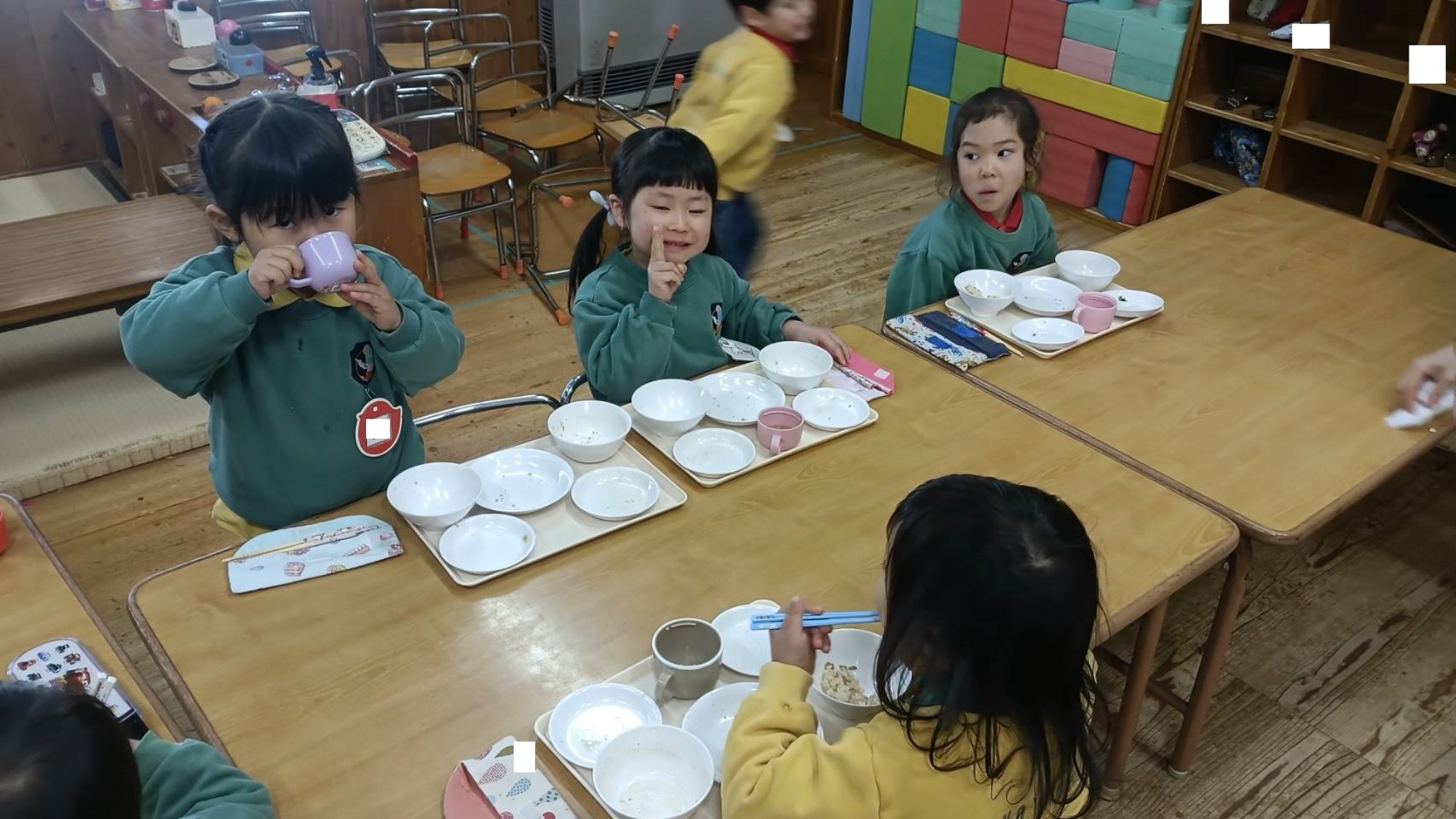 発表会・給食・薪切り・焼きいも