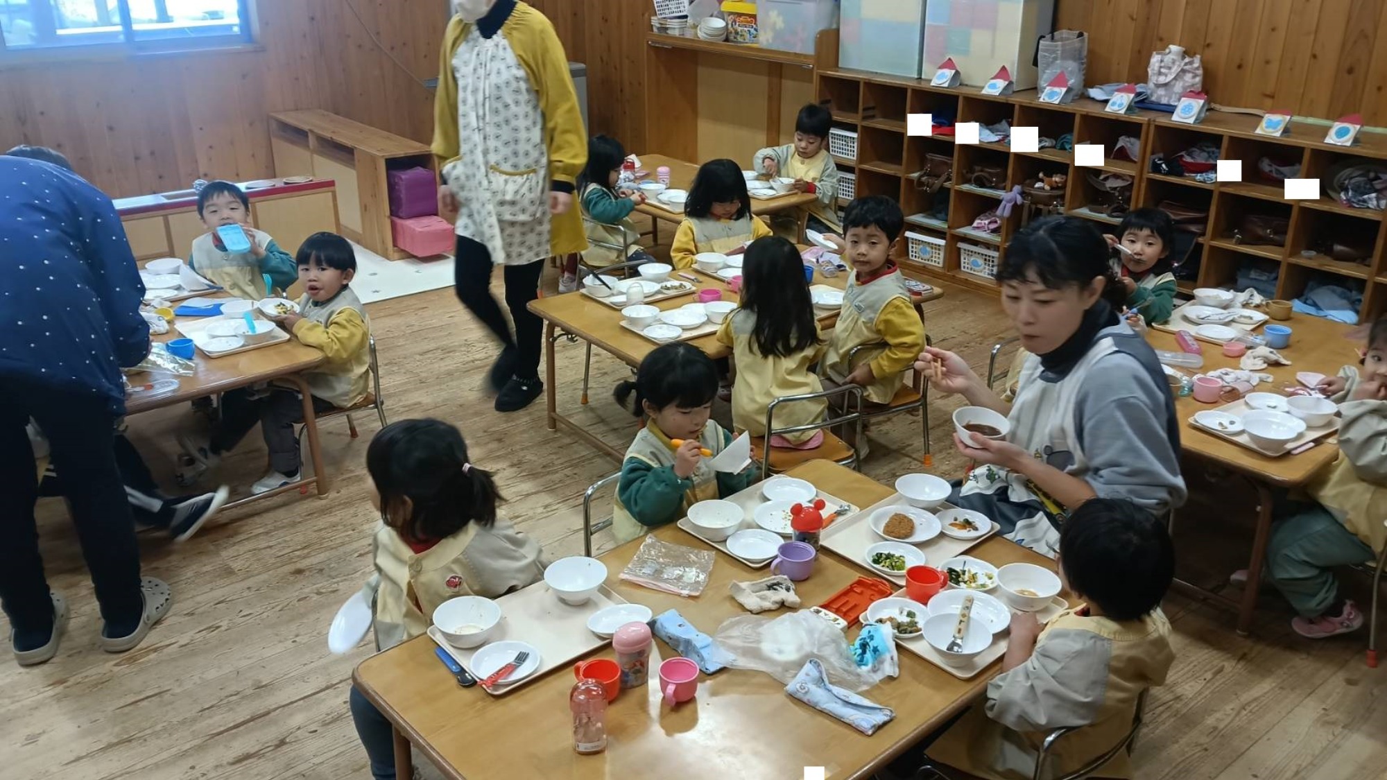 発表会・給食・薪切り・焼きいも