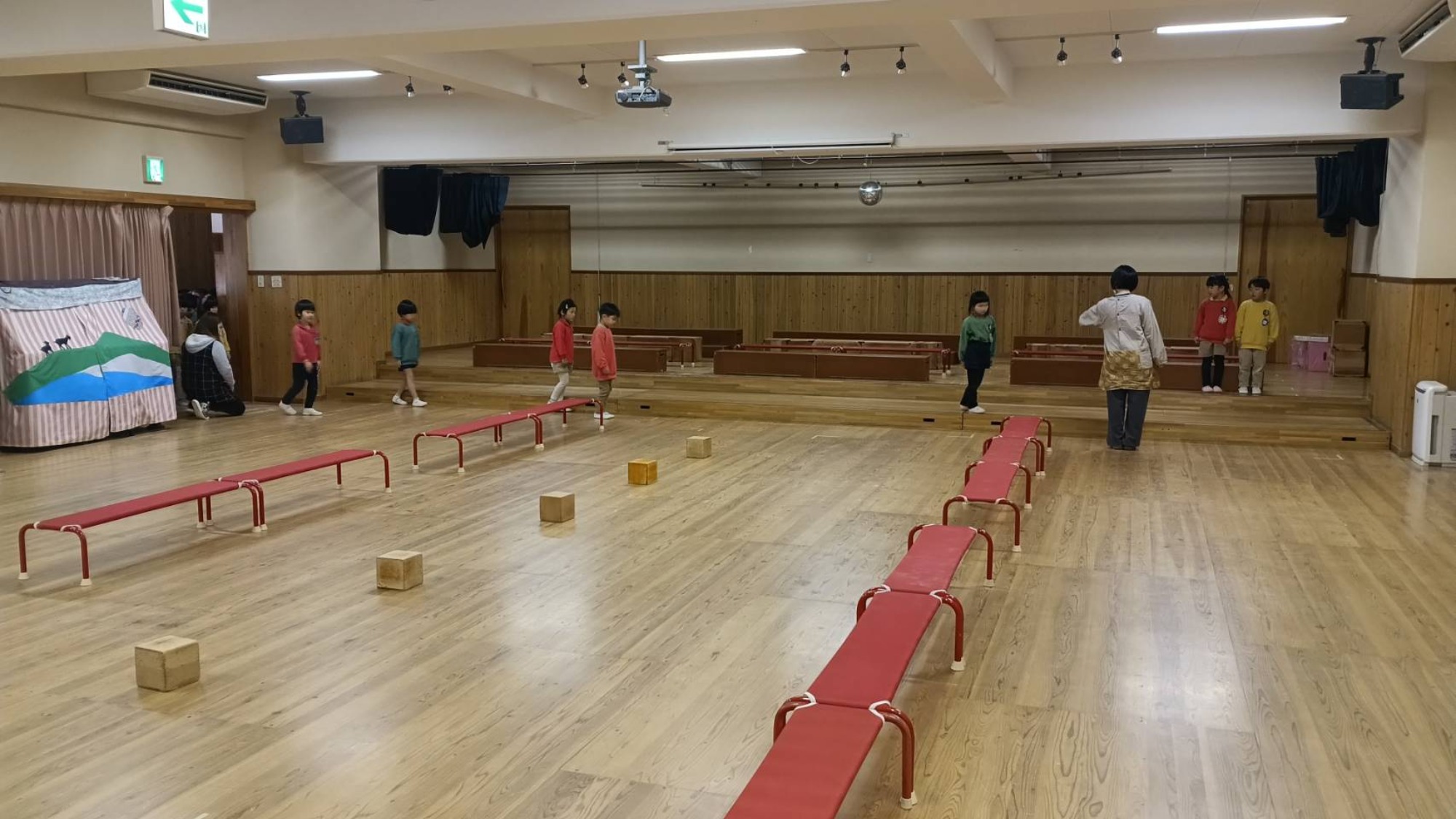 お蔵出し&卒園式練習&さるさる一座